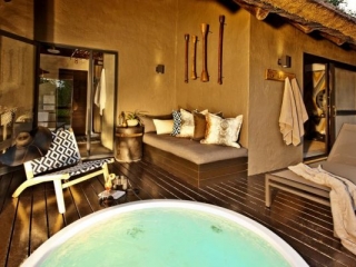 lbc_deck__spa_bath_1