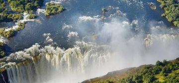 Which Side of the Victoria Falls is Best: Zimbabwe or Zambia?