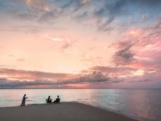 Beach-dining-on-andBeyond-Benguerra-Island-in-Mozambique