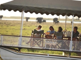 Chobe_under_canvas_Boating6