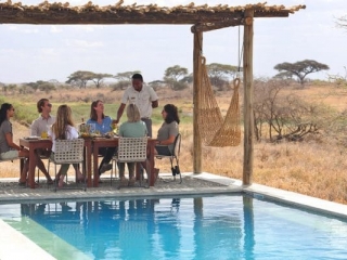wetu_-_namiri_plains_-_pool_lunch_private_dining